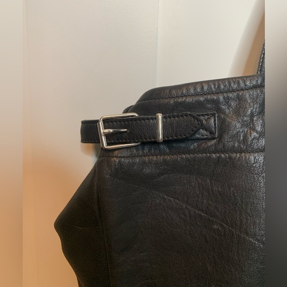 Vintage Black Leather Purse - Picture 2 of 13